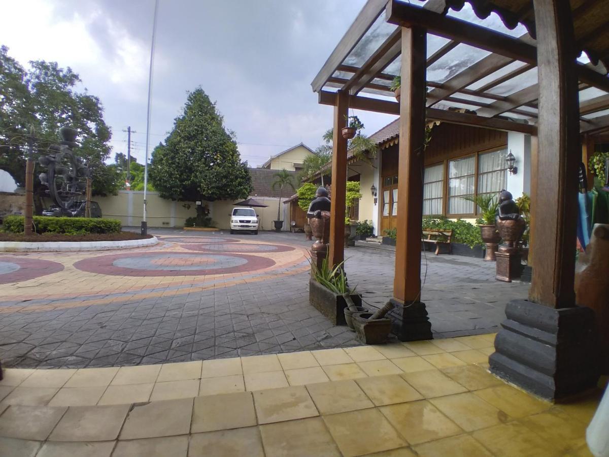 Dem Ayem Heritage Guest House Yogyakarta Eksteriør bilde
