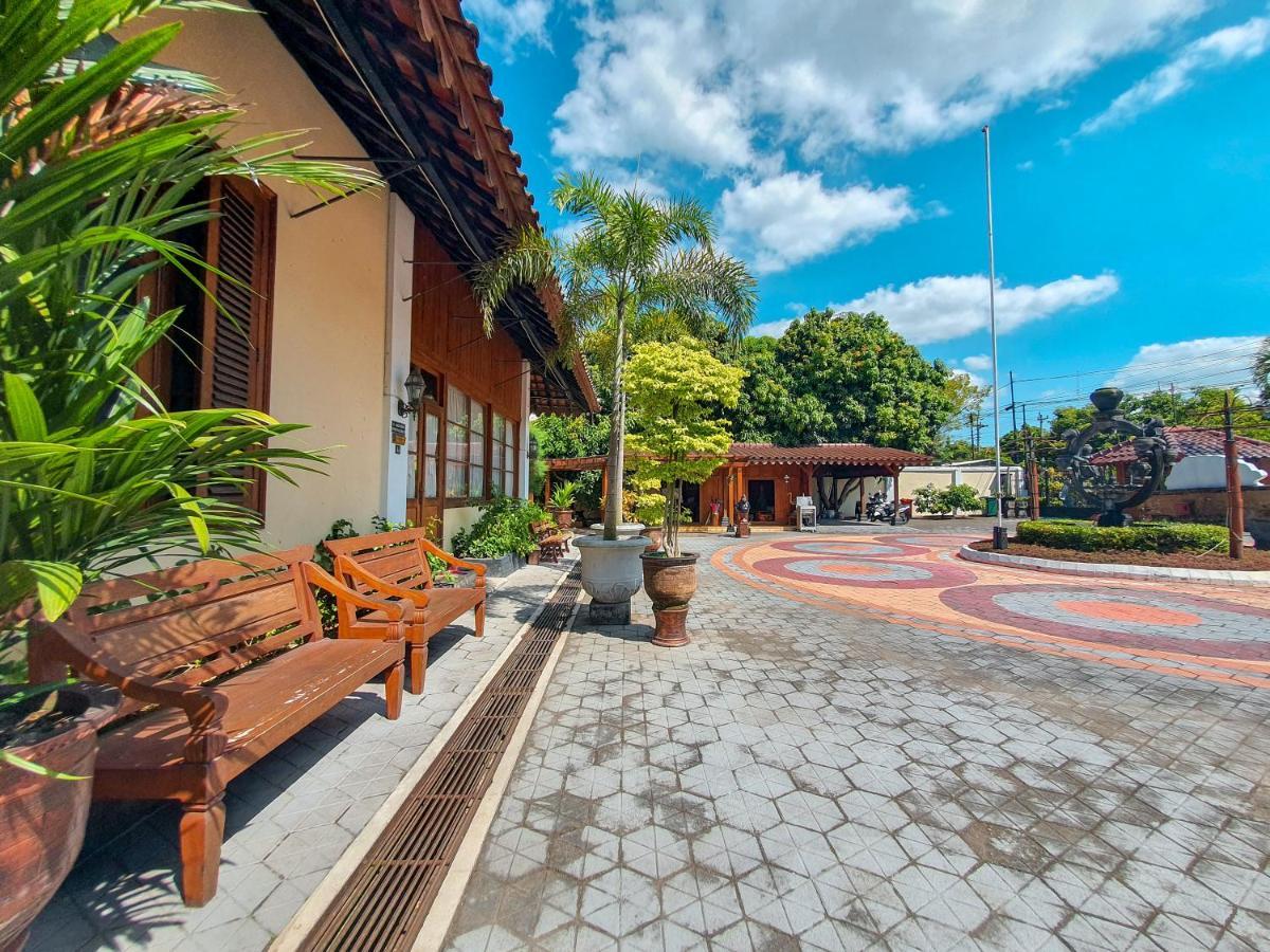 Dem Ayem Heritage Guest House Yogyakarta Eksteriør bilde