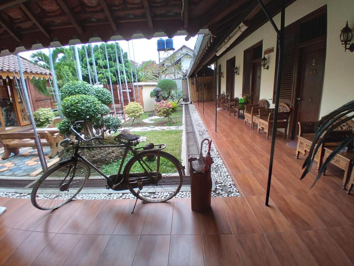 Dem Ayem Heritage Guest House Yogyakarta Eksteriør bilde
